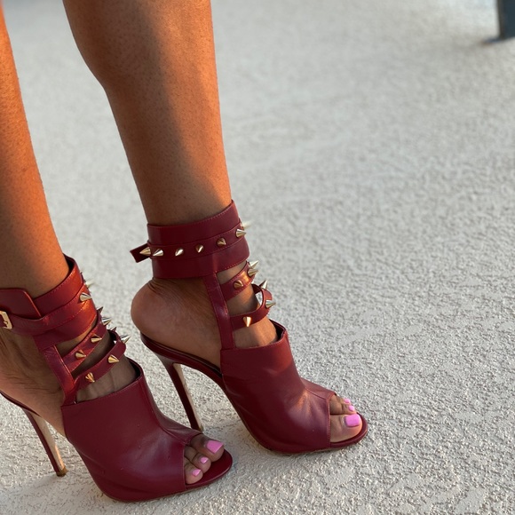 Alejandra G Fiona - Picture 2 of 5